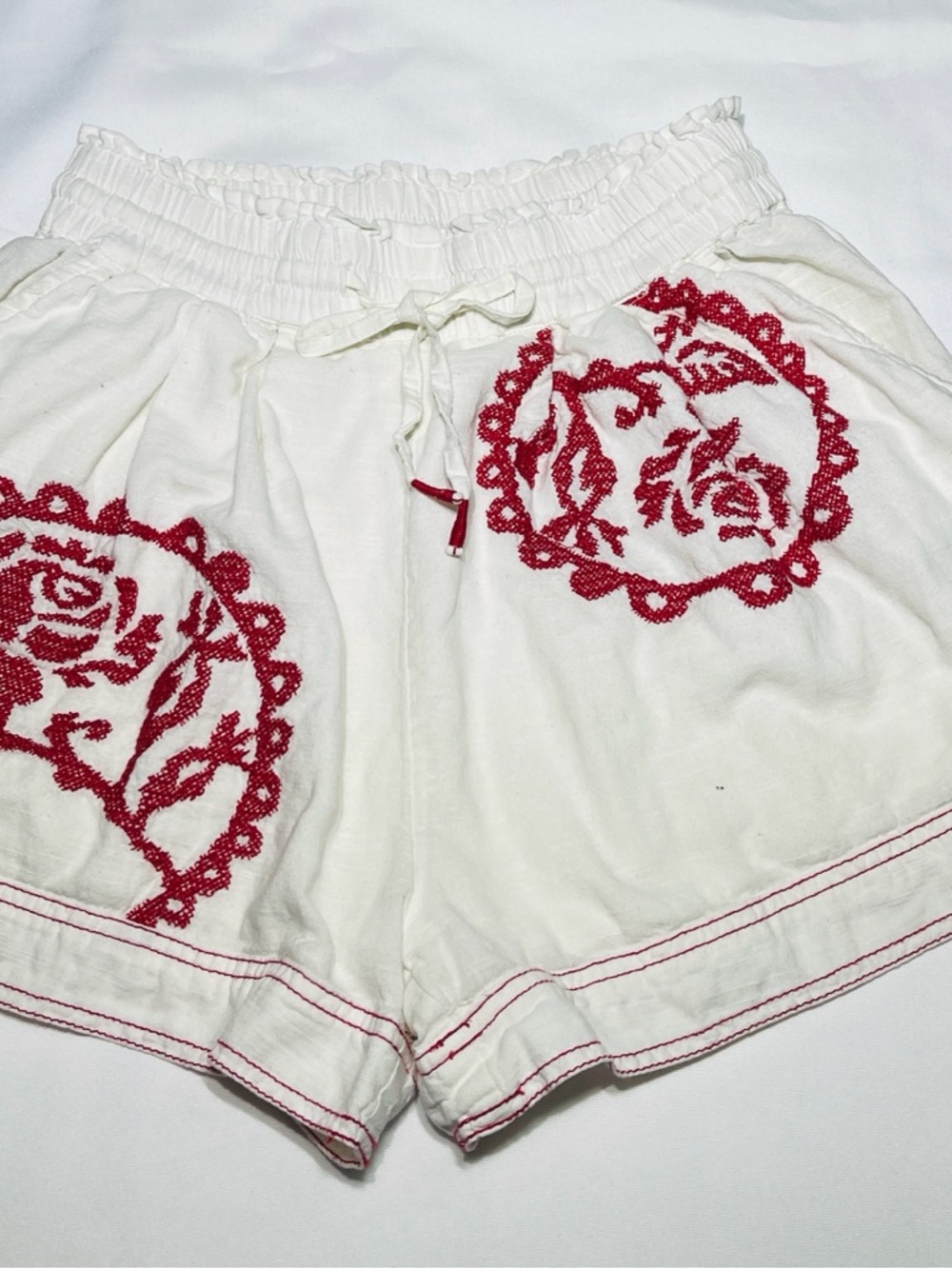 Free People White High-Waist Shorts with Red Rose Embroidery
